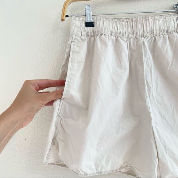 H&M Cream Pull On Cotton Lightweight Shorts Size Small - Picture 2 of 10